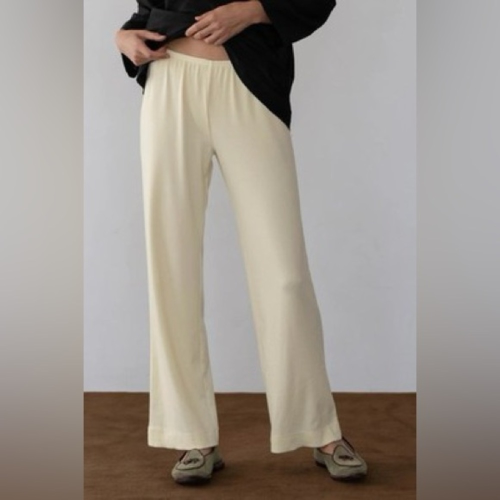 DONNI. Lemon Baby Rib Scallop Wide-Leg Lounge Pants